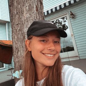 Meet your Posher, Alyssa